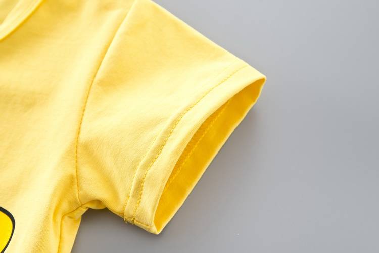 Giraffe Printed Clothing Set for Boys