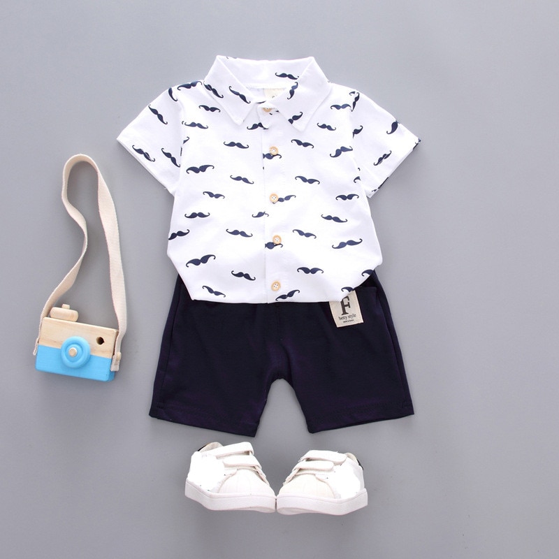 Boy's Mustache Printed Shirt / Shorts Clothing Set Boy's Mustache Printed Shirt / Shorts Clothing Set