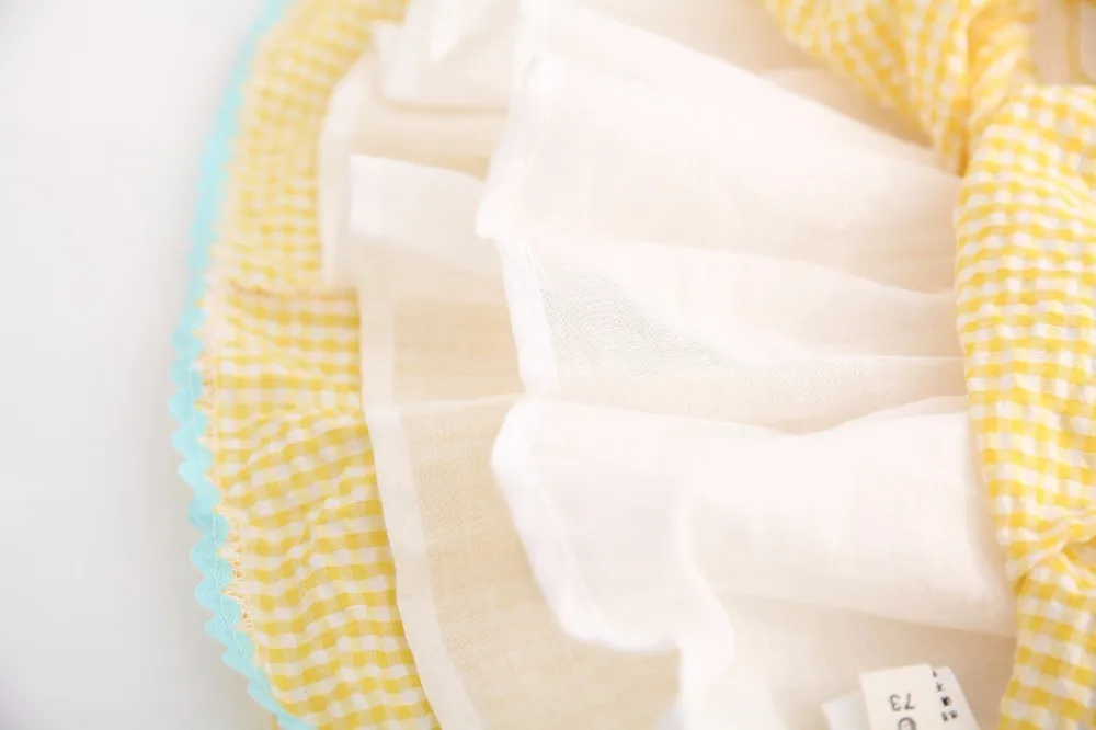 Newborn Girl's Yellow Cotton Dress with Cartoon Duck Appliques Newborn Girl's Yellow Cotton Dress with Cartoon Duck Appliques